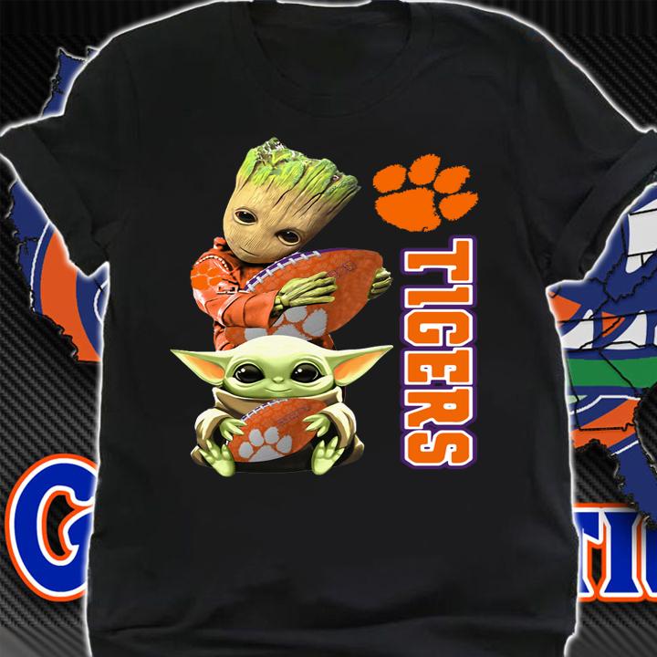 Baby Groot And Baby Yoda Hug Clemson Tigers t-shirt shirt