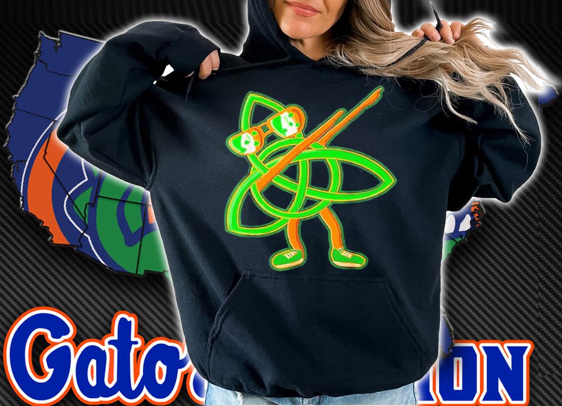 Celtic Irish Symbol St Patrick's Day Dabbing Trinity Knot T-Shirt t-shirt hoodie