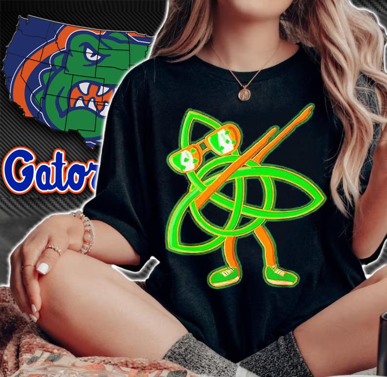 Celtic Irish Symbol St Patrick's Day Dabbing Trinity Knot T-Shirt t-shirt woman shirt