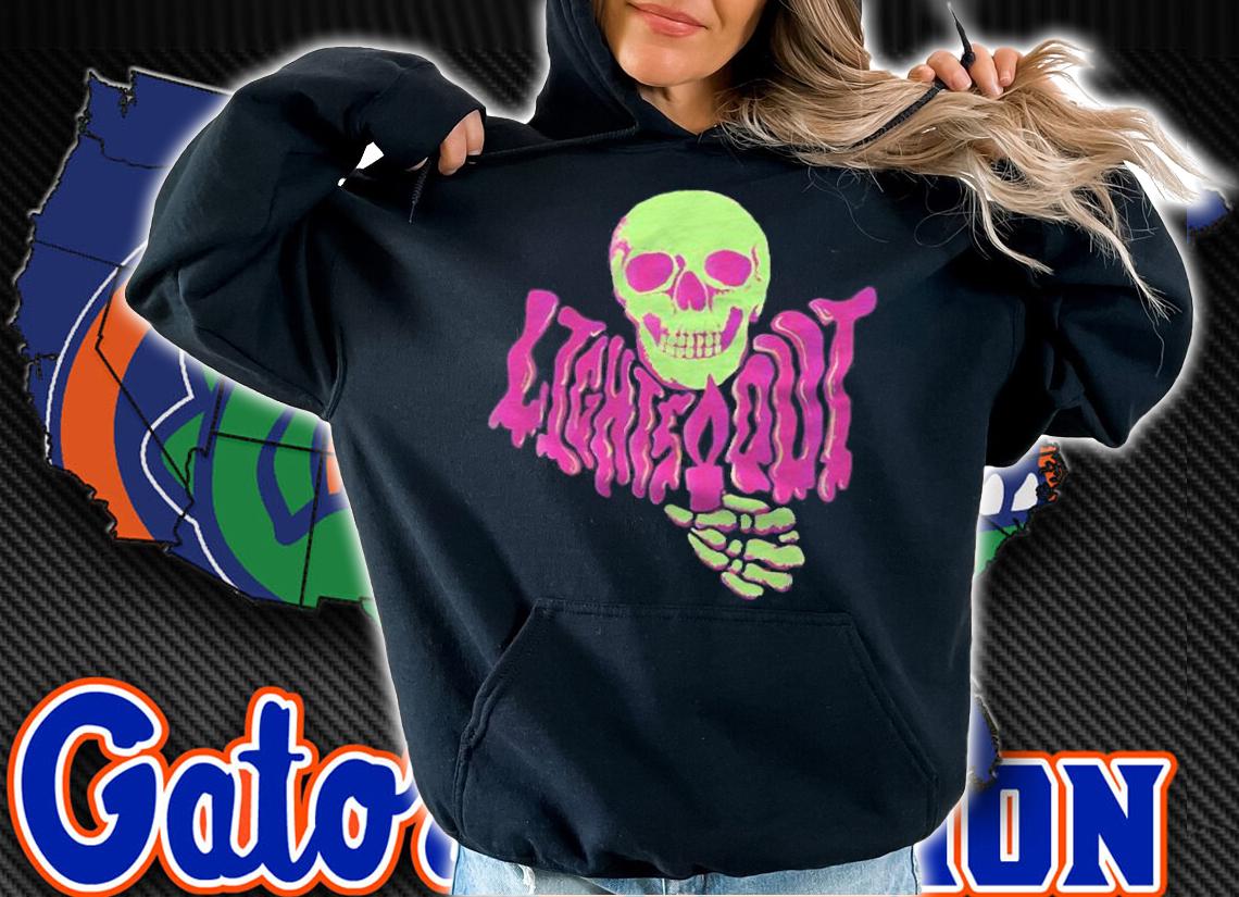 Lights out podcast Skull T-shirt hoodie