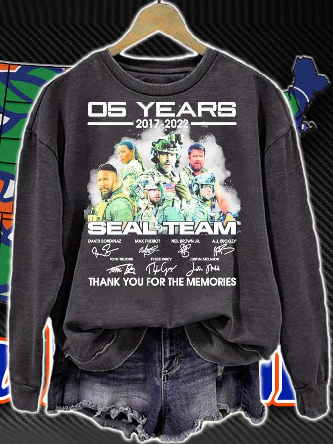 05 years 2017 2022 Seal Team signatures t-shirt sweatshirt