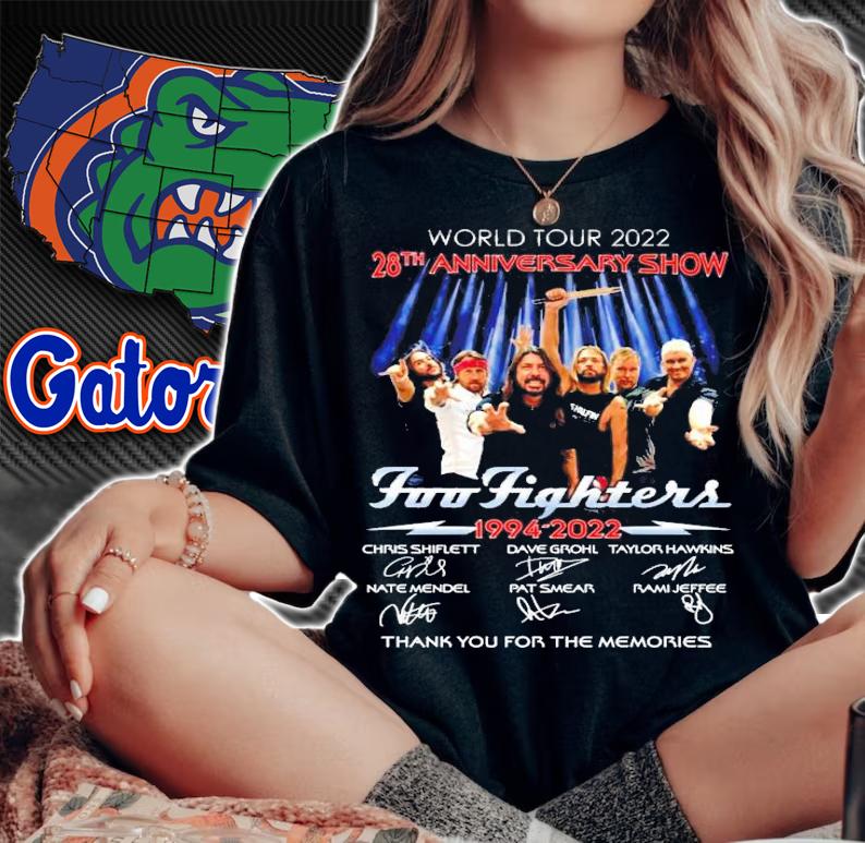 28th anniversary show Foo Fighters 1994-2022 signatures t-shirt
